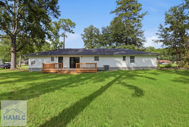 131 Bea Road, Richmond Hill, GA 31324