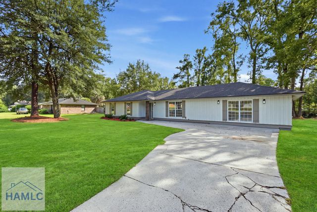 131 Bea Road, Richmond Hill, GA 31324