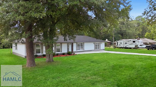 131 Bea Road, Richmond Hill, GA 31324