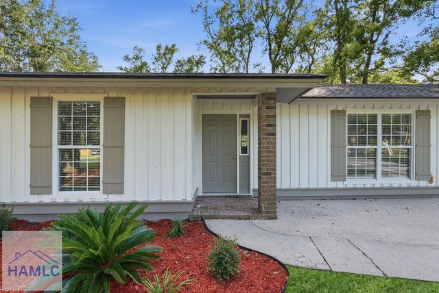 131 Bea Road, Richmond Hill, GA 31324