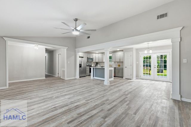 131 Bea Road, Richmond Hill, GA 31324