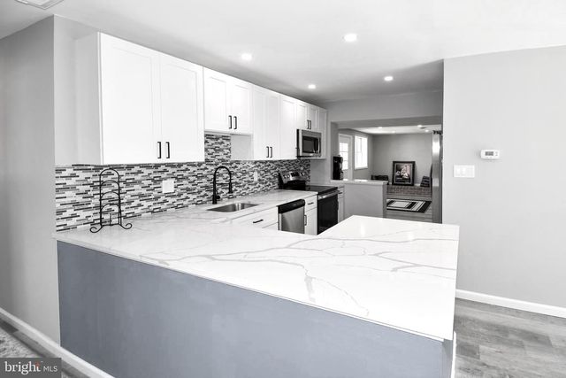 1210 LINDSAY RD, Oxon Hill, MD 20745