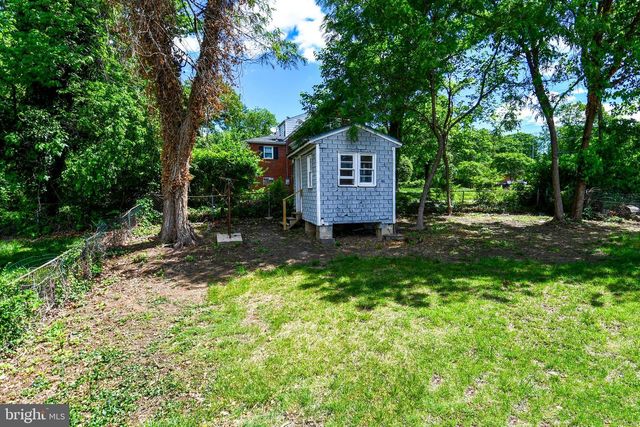 1210 LINDSAY RD, Oxon Hill, MD 20745