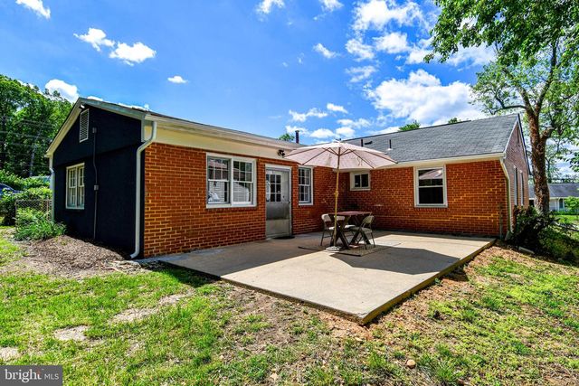1210 LINDSAY RD, Oxon Hill, MD 20745