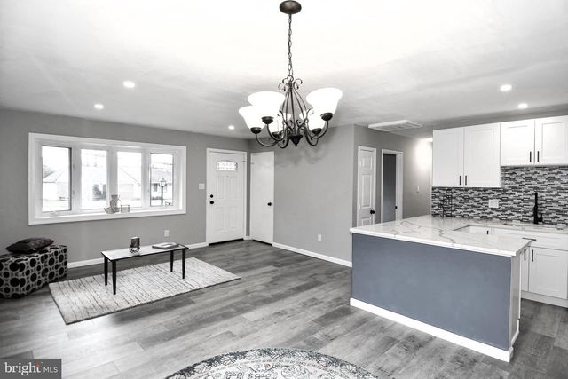 1210 LINDSAY RD, Oxon Hill, MD 20745