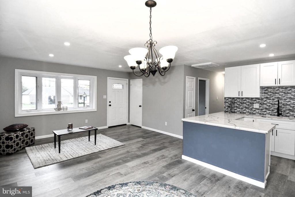 1210 LINDSAY RD, Oxon Hill, MD 20745