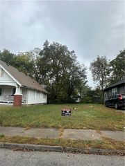 5026 Bellefontaine Avenue, Kansas City, MO 64130