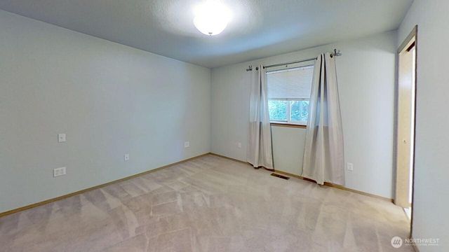 8220 Jill Court SE, Olympia, WA 98513