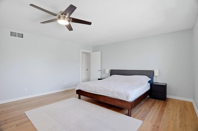 2403 LYNNWOOD DR, Columbia, MO 65203