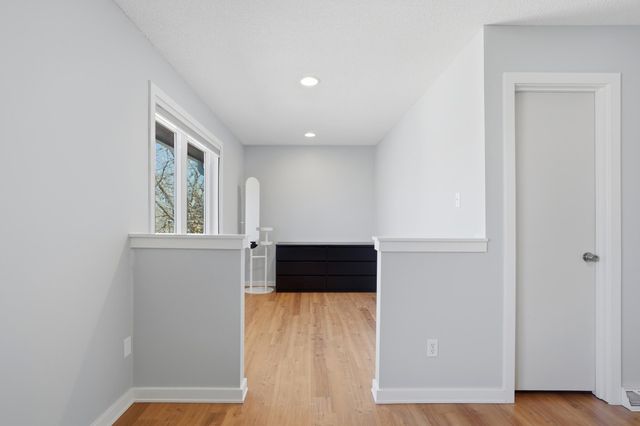 2403 LYNNWOOD DR, Columbia, MO 65203