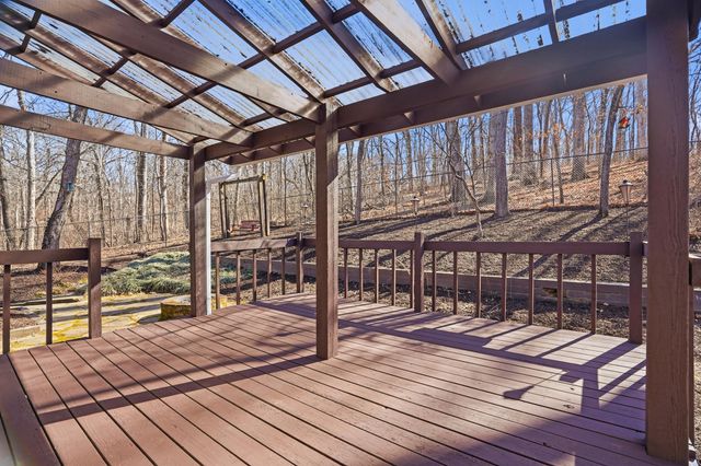 2403 LYNNWOOD DR, Columbia, MO 65203