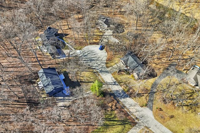 2403 LYNNWOOD DR, Columbia, MO 65203