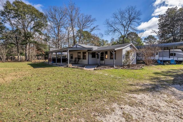 201 Magnolia Road, Cleveland, TX 77328