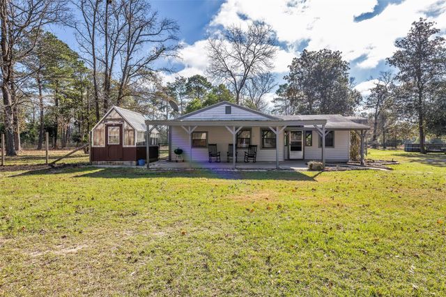 201 Magnolia Road, Cleveland, TX 77328
