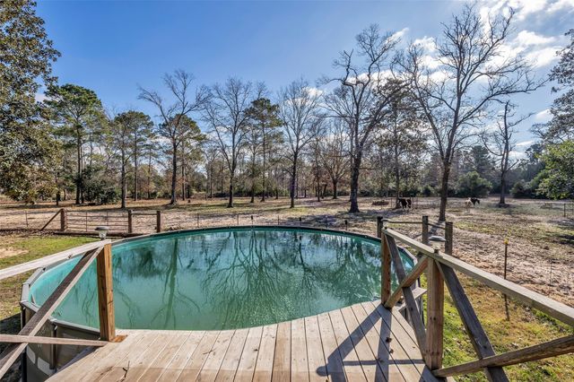 201 Magnolia Road, Cleveland, TX 77328