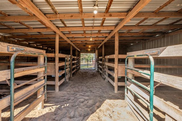 201 Magnolia Road, Cleveland, TX 77328