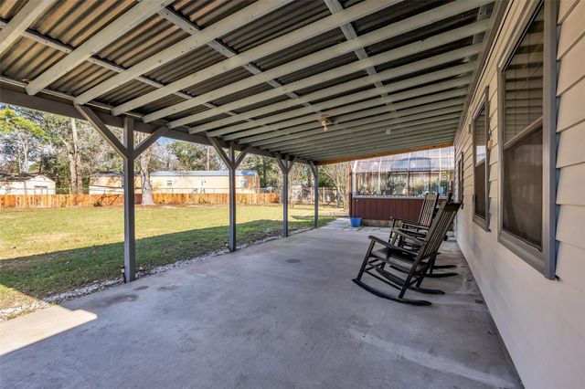 201 Magnolia Road, Cleveland, TX 77328