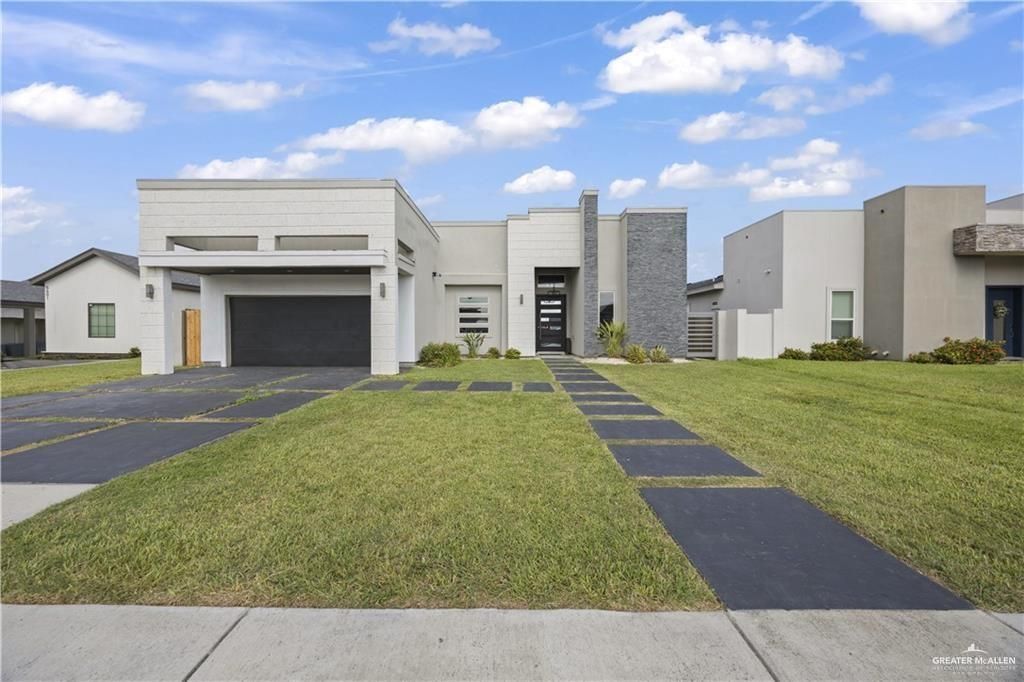 5603 N Mockingbird Avenue, Pharr, TX 78577