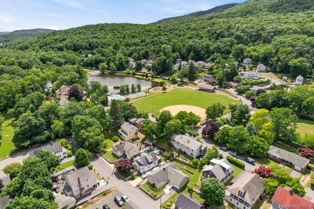 9 Hickory Street, Highland Falls, NY 10928