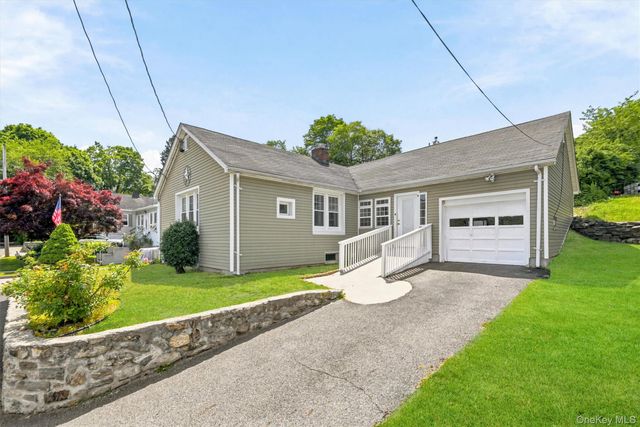 9 Hickory Street, Highland Falls, NY 10928