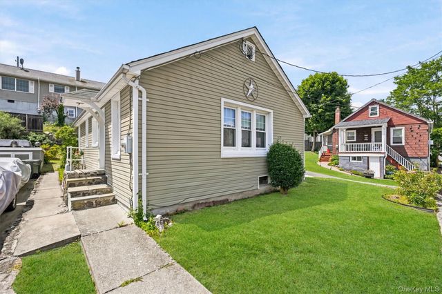 9 Hickory Street, Highland Falls, NY 10928