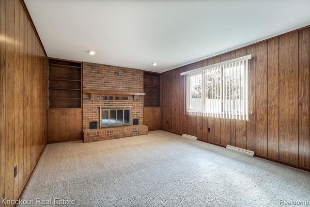 2255 Compton Street, Saginaw, MI 48602