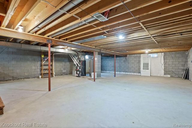 2255 Compton Street, Saginaw, MI 48602