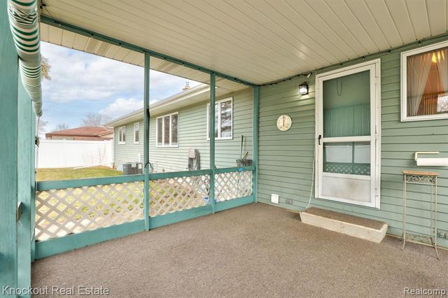 2255 Compton Street, Saginaw, MI 48602