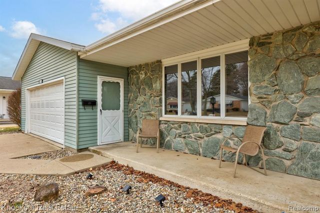 2255 Compton Street, Saginaw, MI 48602