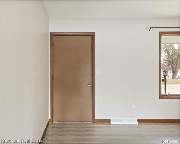 2255 Compton Street, Saginaw, MI 48602