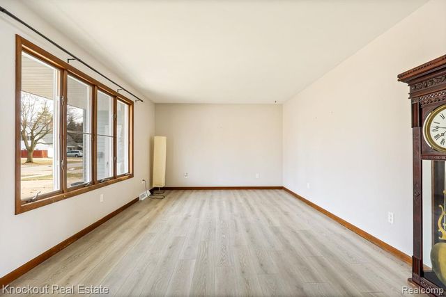 2255 Compton Street, Saginaw, MI 48602