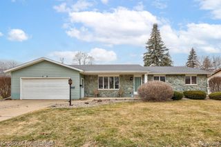 2255 Compton Street, Saginaw, MI 48602