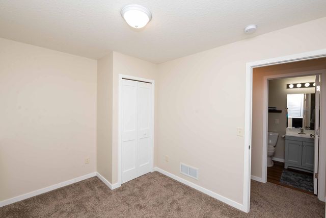 3615 33rd Street SE, Buffalo, MN 55313