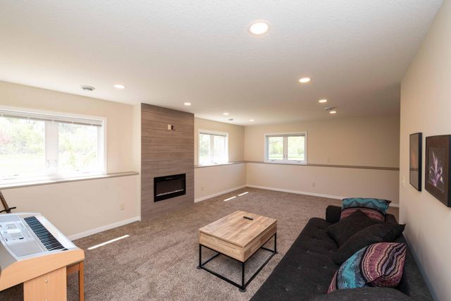 3615 33rd Street SE, Buffalo, MN 55313