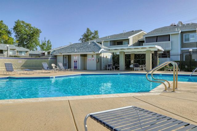 27642 Susan Beth B, Santa Clarita, CA 91350