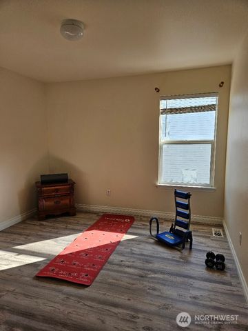 201 Glennwood Place SE, Renton, WA 98056