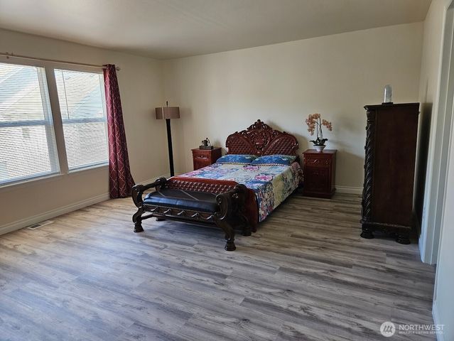201 Glennwood Place SE, Renton, WA 98056