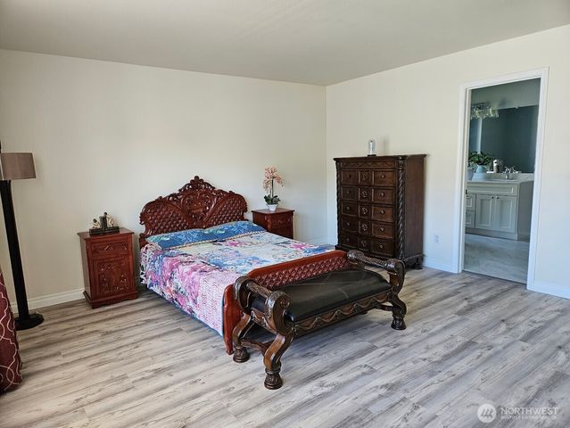 201 Glennwood Place SE, Renton, WA 98056