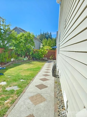 201 Glennwood Place SE, Renton, WA 98056