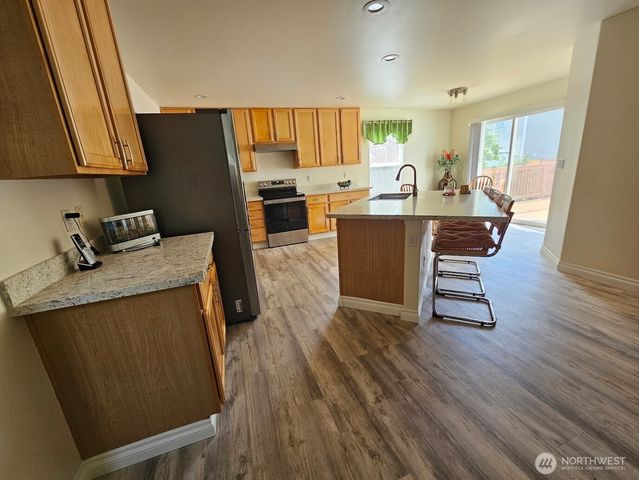 201 Glennwood Place SE, Renton, WA 98056