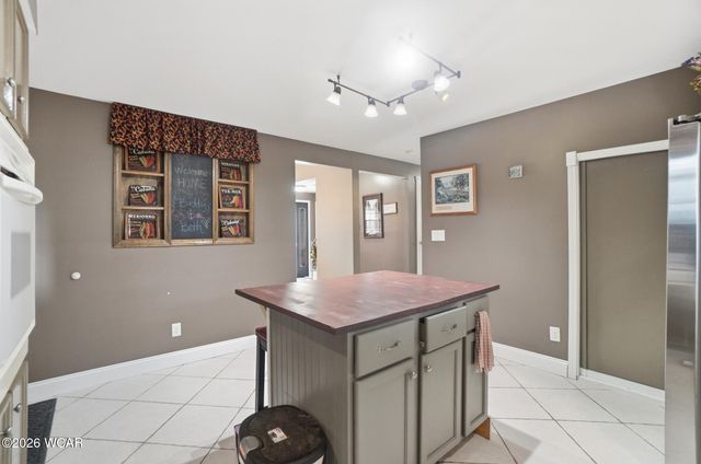 3547 Woodhaven Lane, Lima, OH 45806