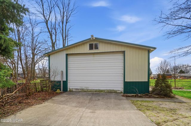 3547 Woodhaven Lane, Lima, OH 45806