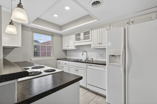 8207 Sawyer Brown Rd Apt K2, Nashville, TN 37221