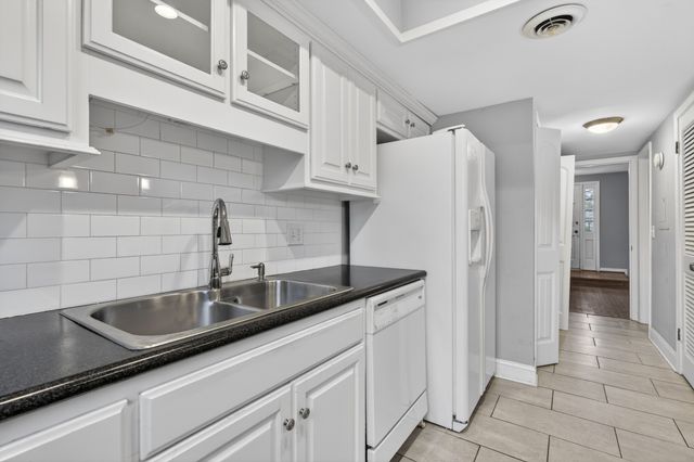 8207 Sawyer Brown Rd Apt K2, Nashville, TN 37221