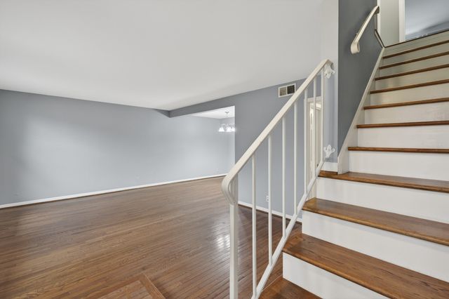 8207 Sawyer Brown Rd Apt K2, Nashville, TN 37221