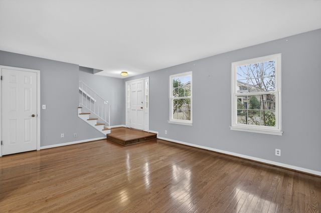 8207 Sawyer Brown Rd Apt K2, Nashville, TN 37221