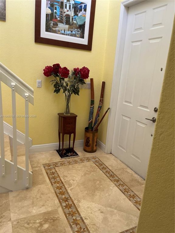 Image 13 of property listing at 7469 NW 112th Pl, Doral, FL 33178