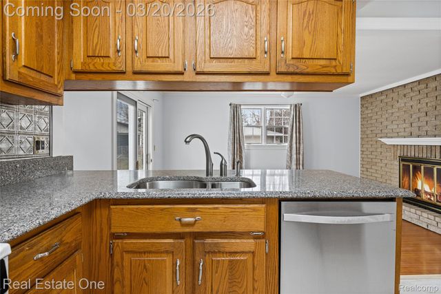 22327 Gordon Road, St. Clair Shores, MI 48081