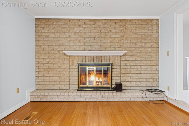 22327 Gordon Road, St. Clair Shores, MI 48081