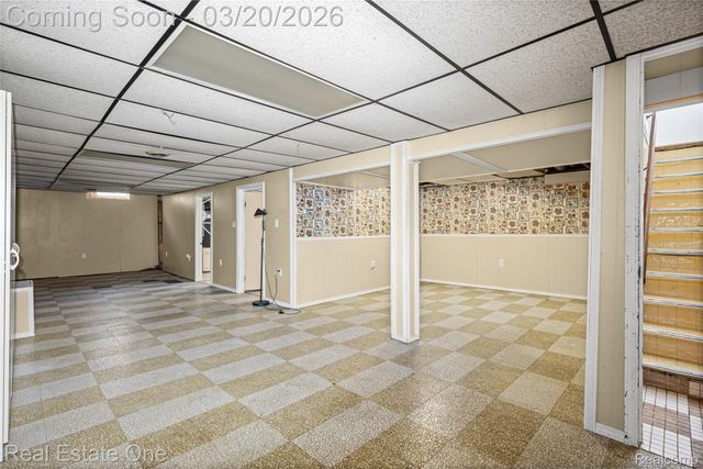 22327 Gordon Road, St. Clair Shores, MI 48081